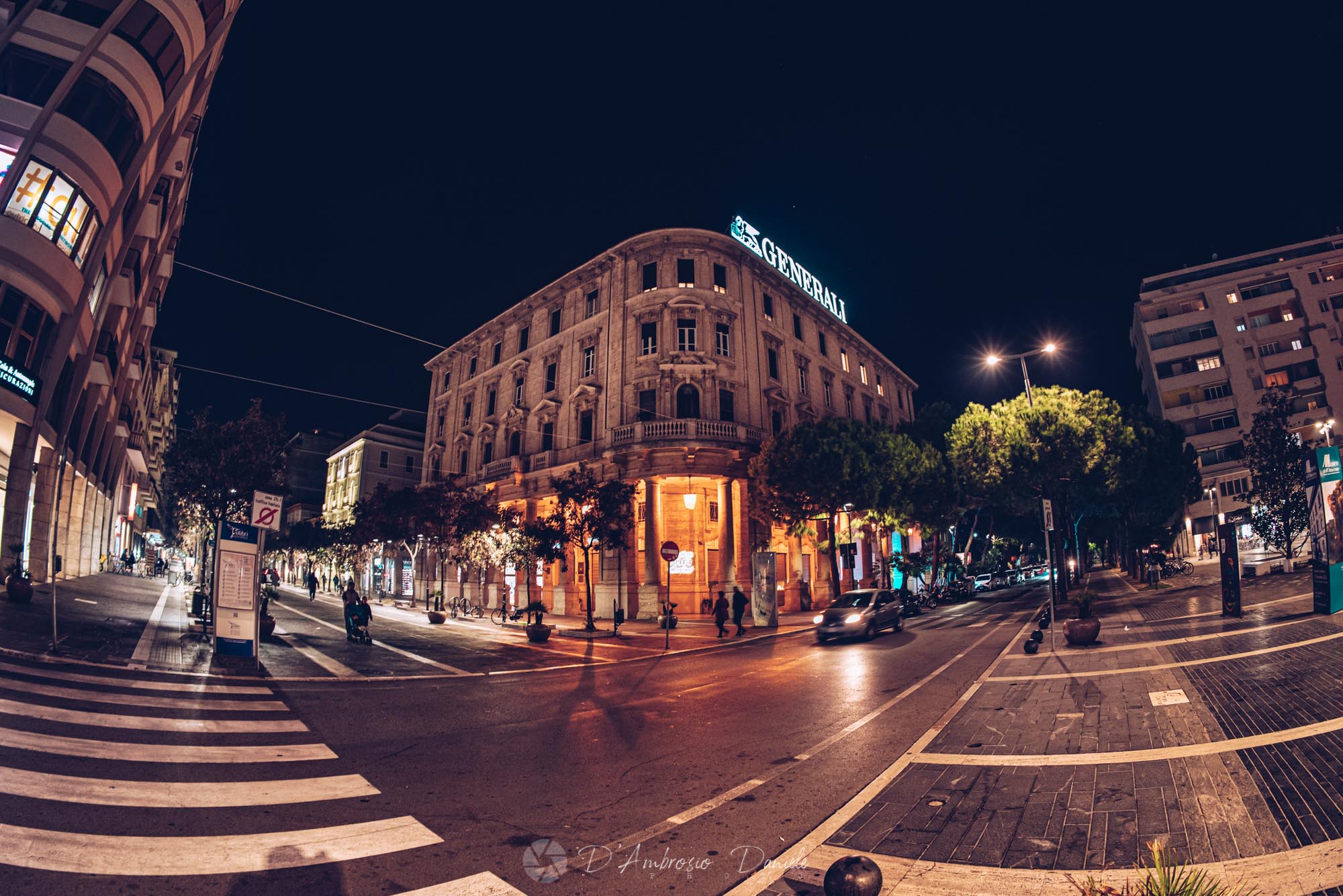 Pescara, Italia di Notte