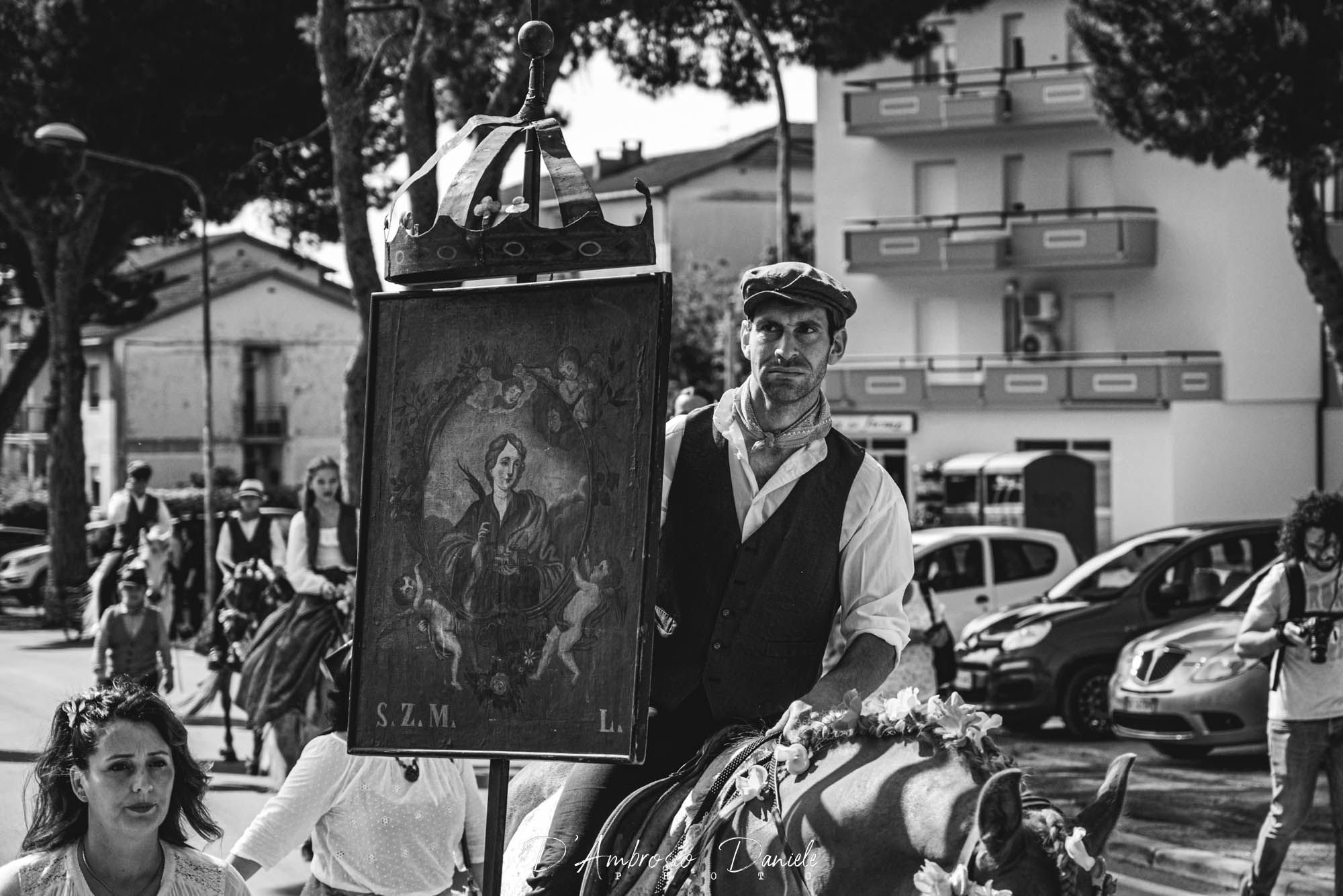 Loreto Aprutino San Zopito, Contadino a Galoppo con Bandiera