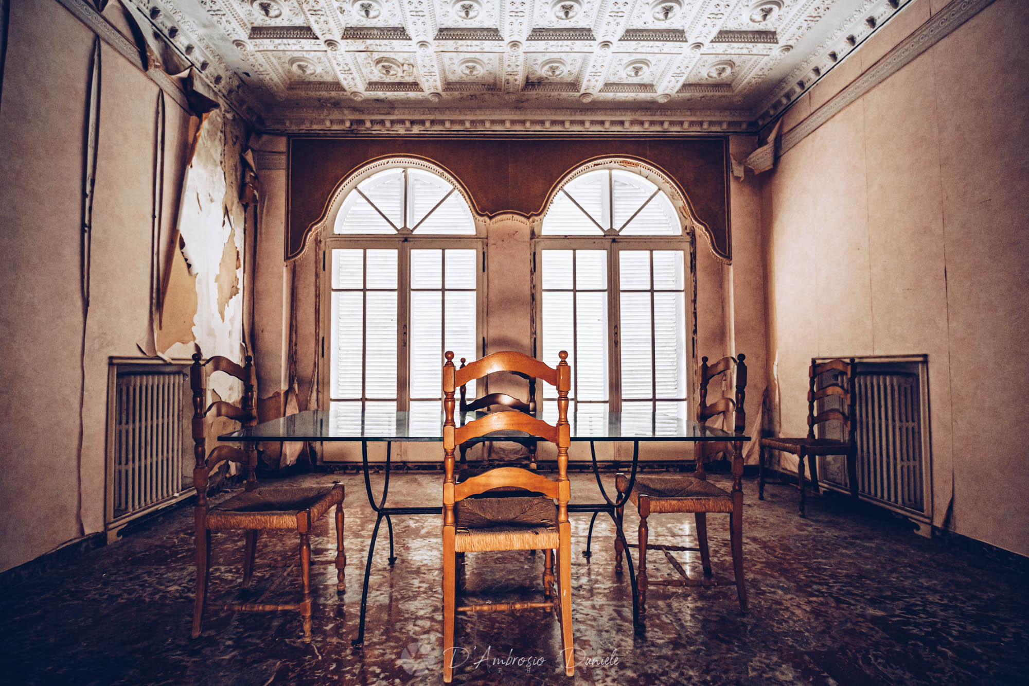 Villa dei Levrieri, Abbandonato