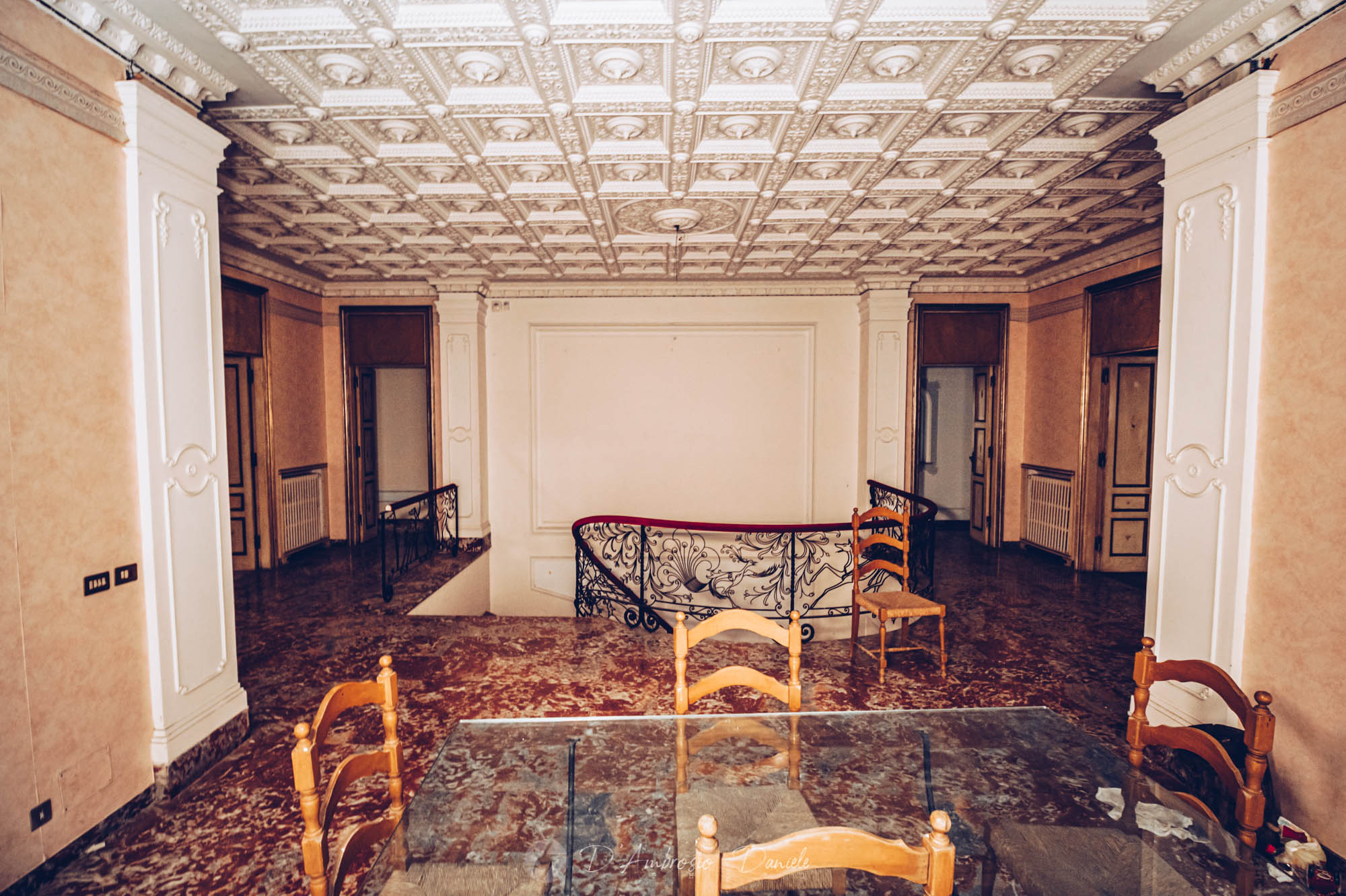 Villa dei Levrieri, Abbandonato