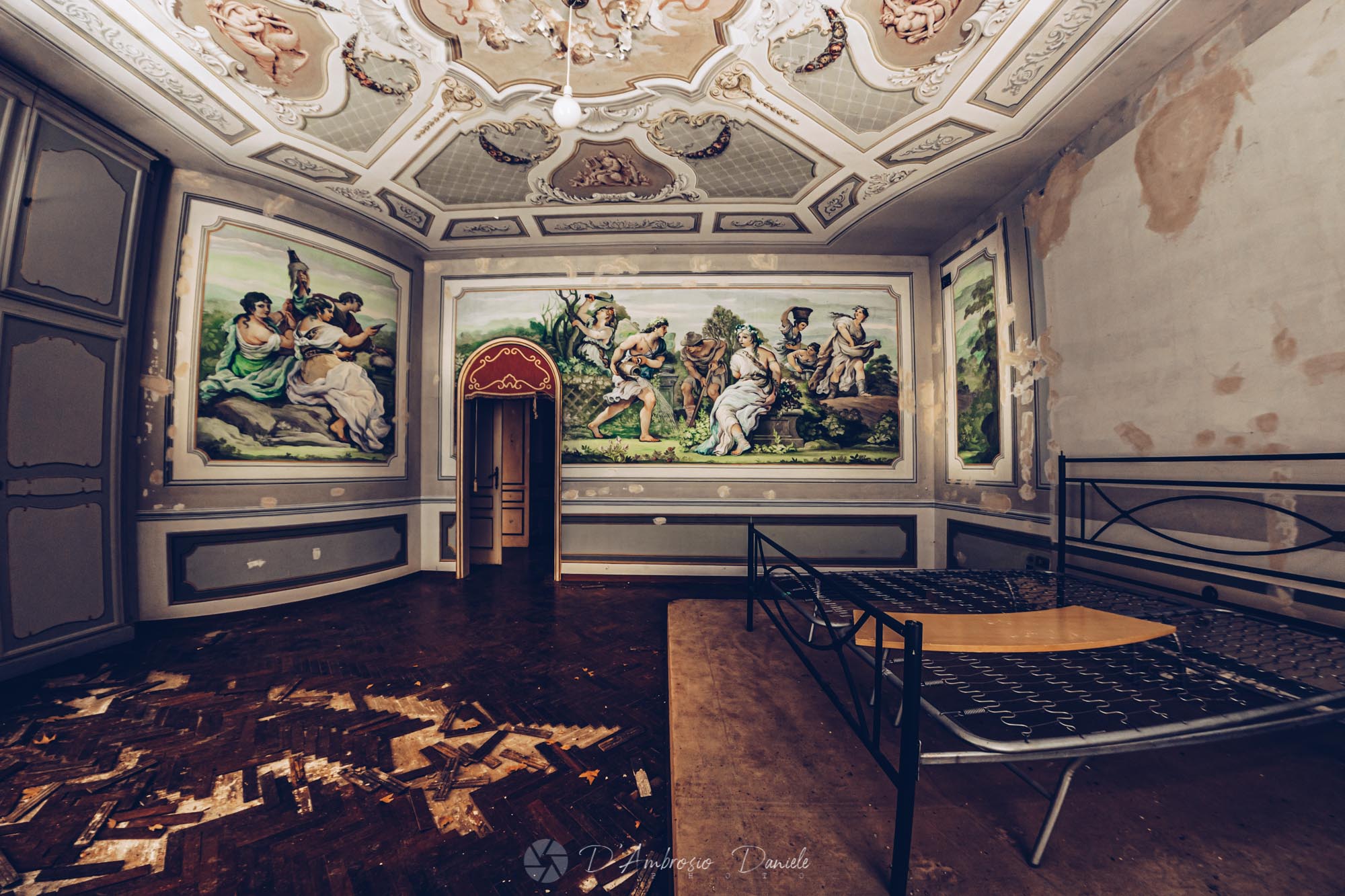 Villa dei Levrieri, Abbandonato