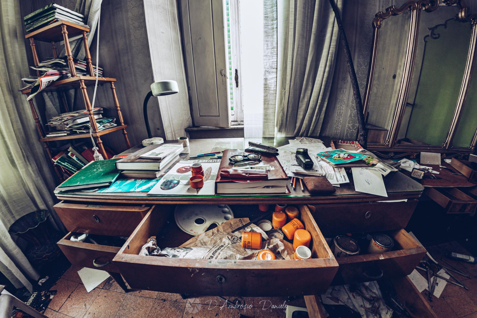 Villa Nobiliare Abbandonata, Interni, UrbeX