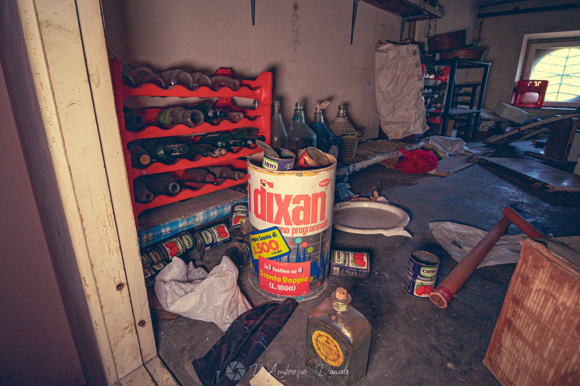 Villa Nobiliare Abbandonata, Interni, UrbeX