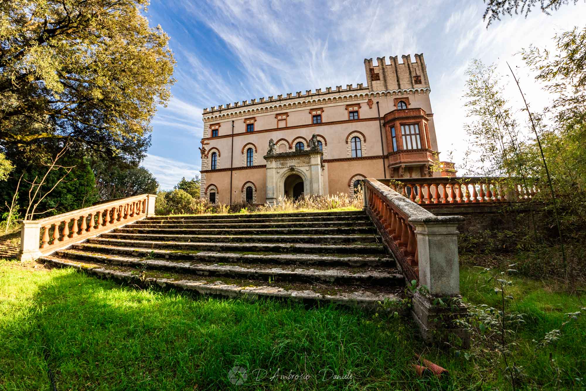 Castello Gallenga Stuart, Abbandonato