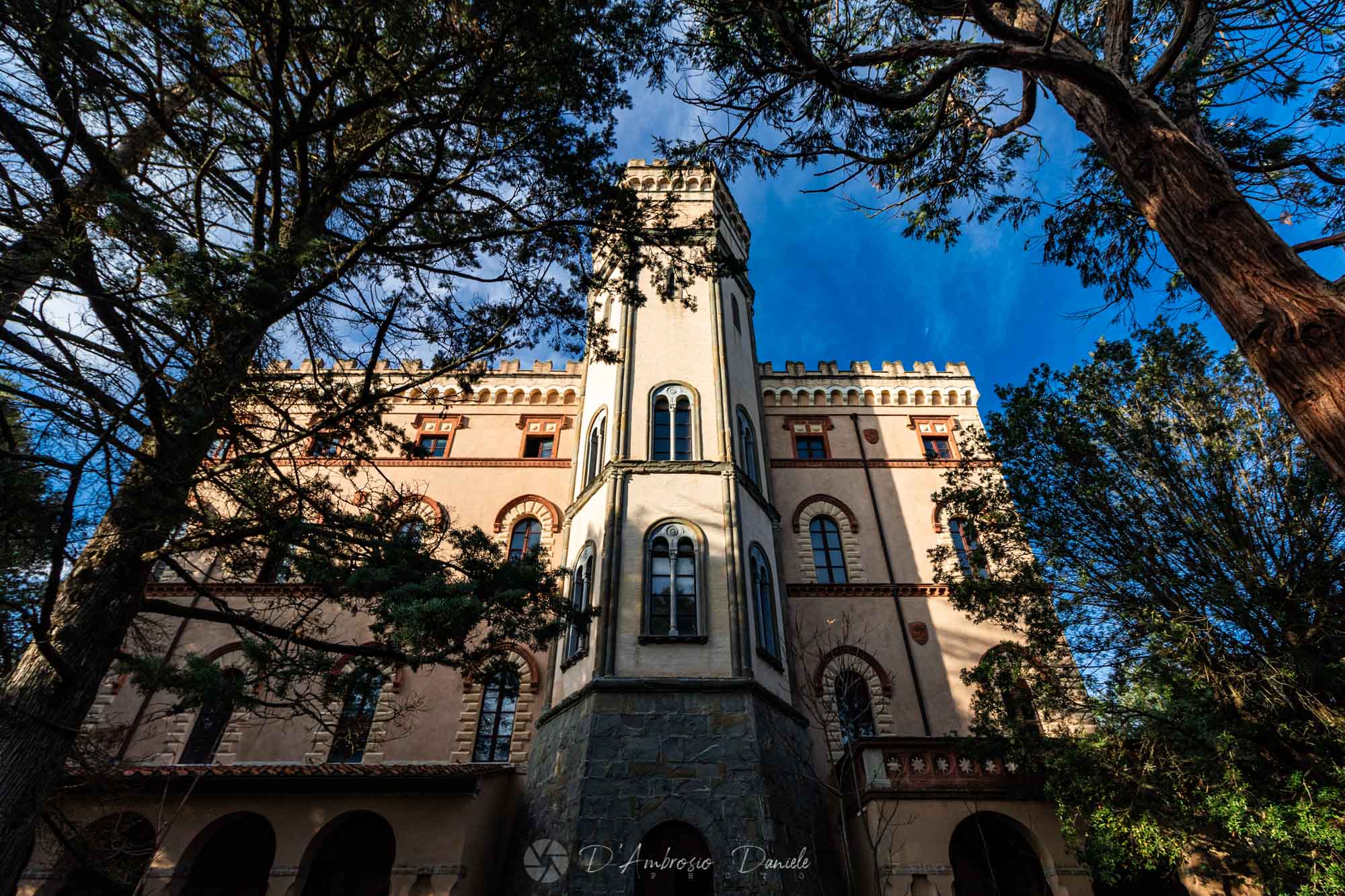 Castello Gallenga Stuart, Abbandonato